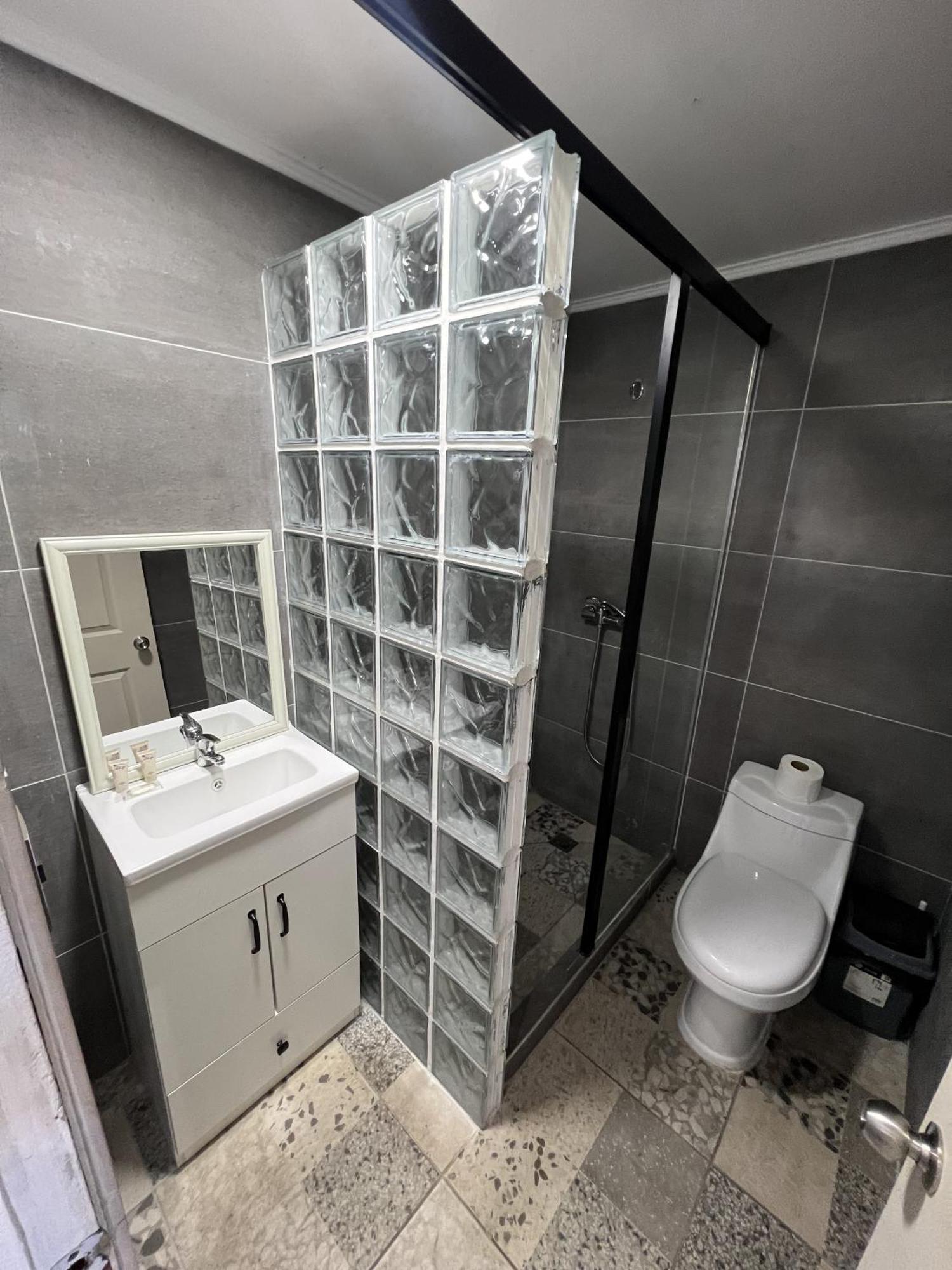 Voy Hotel *